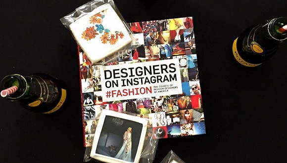 【每周一书】既然大家爱上Instagram看八卦 美国时装设计协会索性集结出书